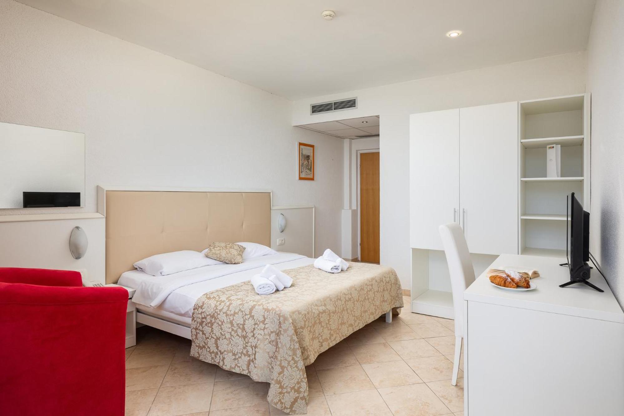 Maslinica Hedera Hotel 4*